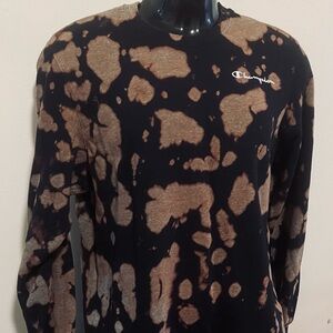 Men’s Champion Sweatshirt 
Size Small